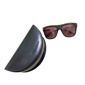 Marc Jacobs Black Classic Sunglasses marked gold tone sides in case